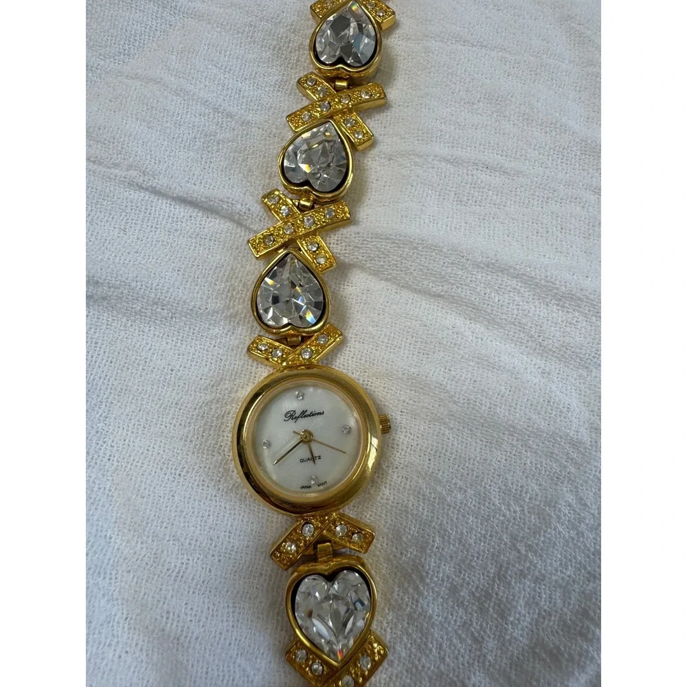 Vintage Reflections Women 7.25in Bracelet Watch Gold Heart Crystal X Links
